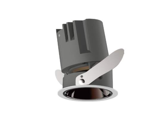 Faretto orientabile da incasso Tensione di ingresso: 220V-240V Dimensioni: 110*145mm/140*178mm Foro: 100mm/125mm CRI≥92 Tolleranza colore≤4SDCM Angolo del fascio: 15°/24°/38° Potenza: 25W/35W/40W Flusso luminoso: 60 lm/w